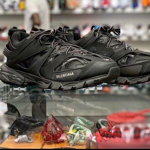 Balenciaga Track Triple Black